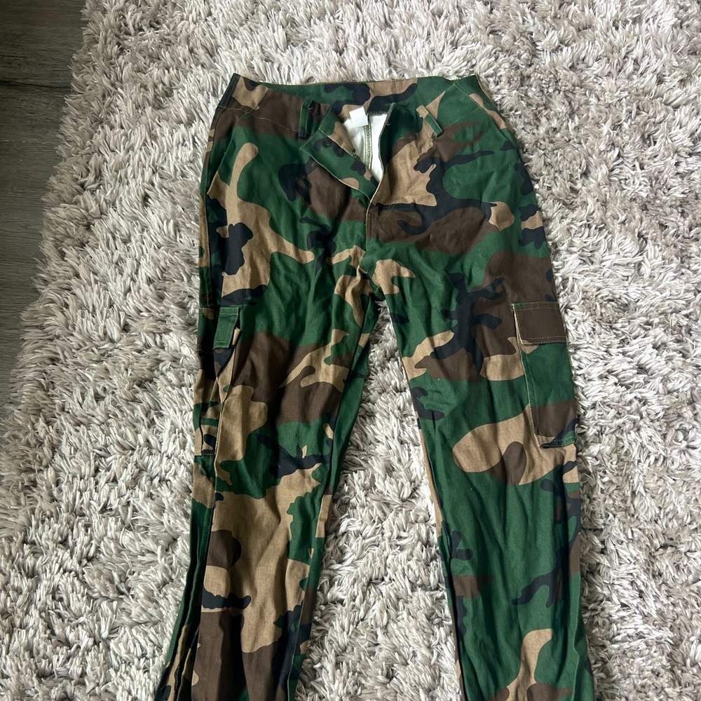 Women’s Cargo Pants